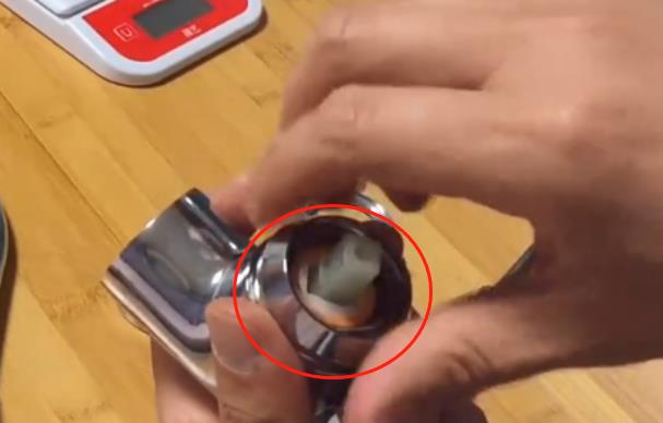 360旋轉(zhuǎn)水龍頭拆卸圖解，4個(gè)步驟輕松拆卸所有配件!